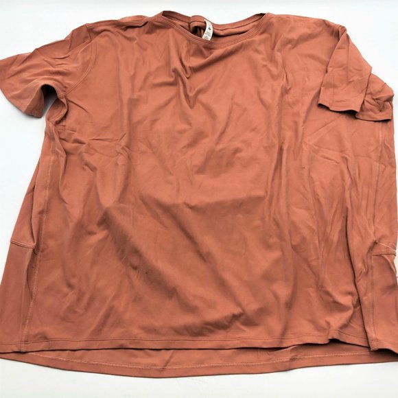 lululemon athletica Tops - Women's Lululemon Back in Action T Nulu